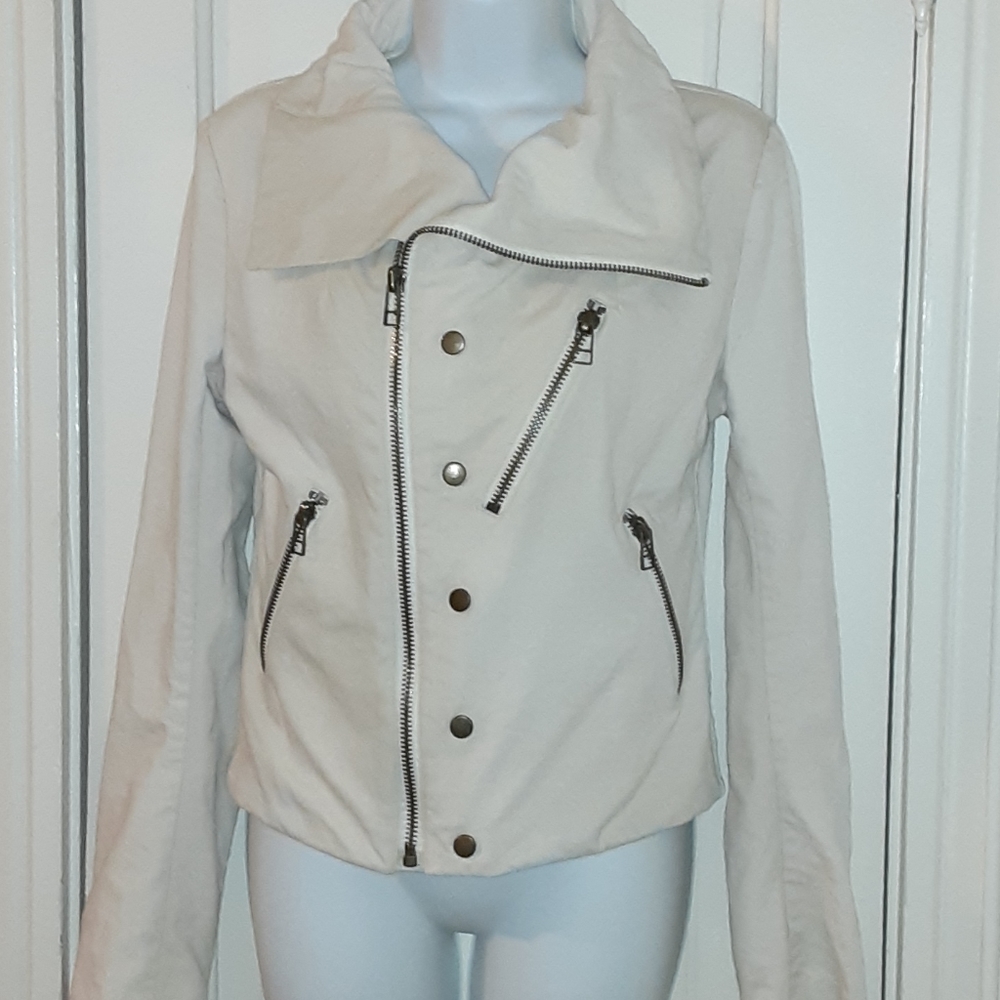 AKA NY Vintage cream jean moto zip up jacket